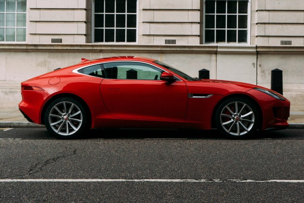 車を高く売る時期は3月だけじゃない！2026年の売り時と自動車税前の判断基準